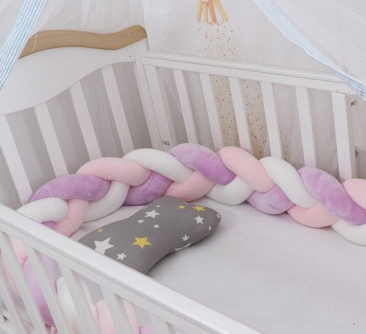 Knotted Pillow