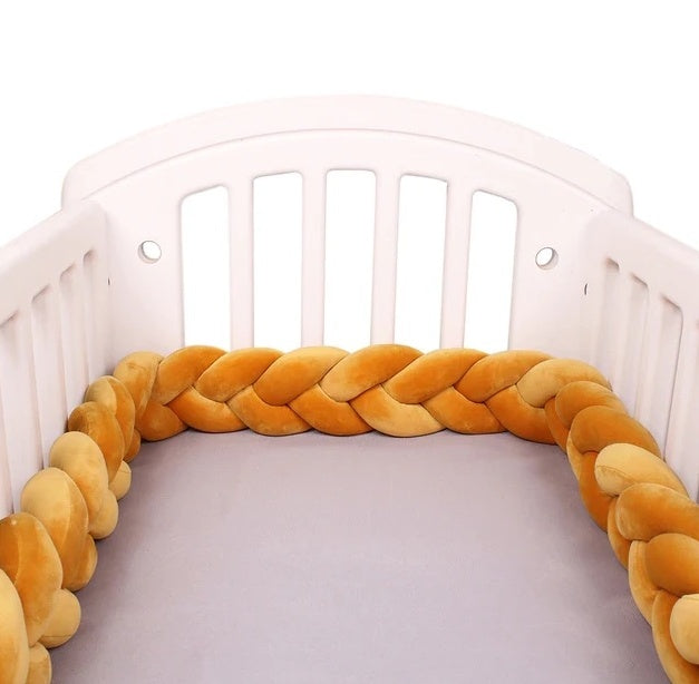 Knotted Pillow